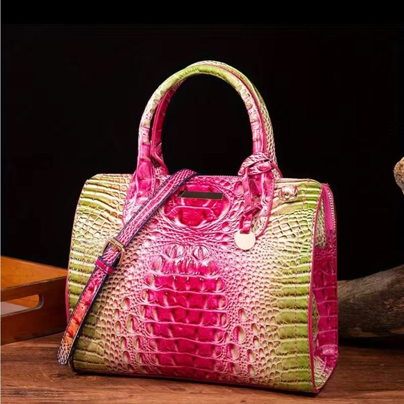 Bag - Picture 2 of 11